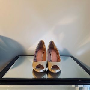 Vince Camuto Kira peep toe heels